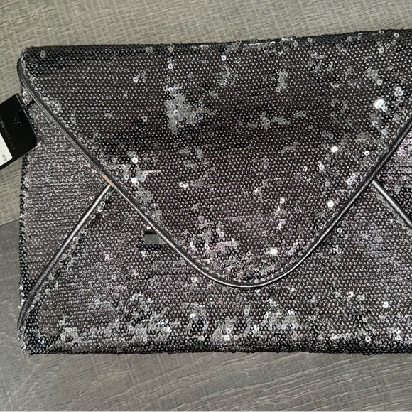 NWT BCBG MaxAzria Silver Sequined Envelope Clutch - Picture 4 of 8